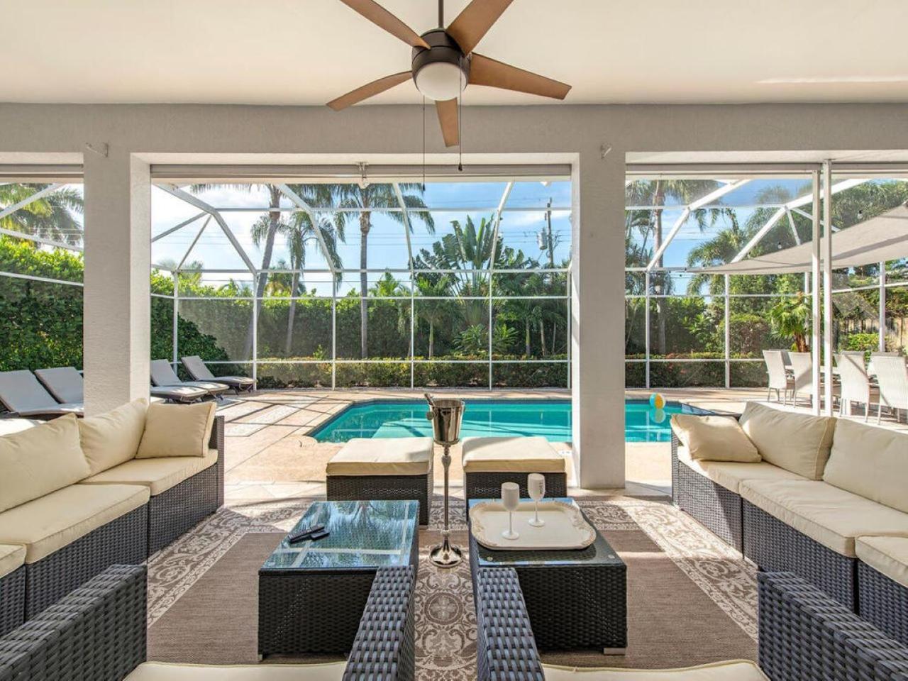 Lux Family 3 Bedroom With Pool Villa Walk To Beach And Mercato Napoli Bagian luar foto